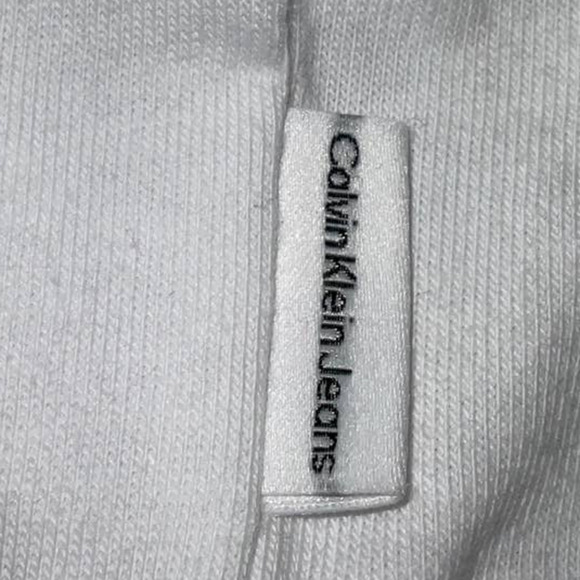 Calvin Klein Jeans Women’s Cotton Plus Size BOYFRIEND TEE. COLOR: White SIZE: 3X - Picture 6 of 8